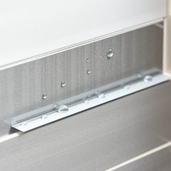 Taśmy uszczelniające w łazience: kluczowe miejsca montażu dla trwałej ochrony przed wilgocią