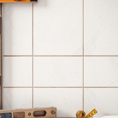 Przygotowanie ścian pod płytki w łazience: ocena, wyrównanie i zabezpieczenie podłoża przed układaniem okładziny